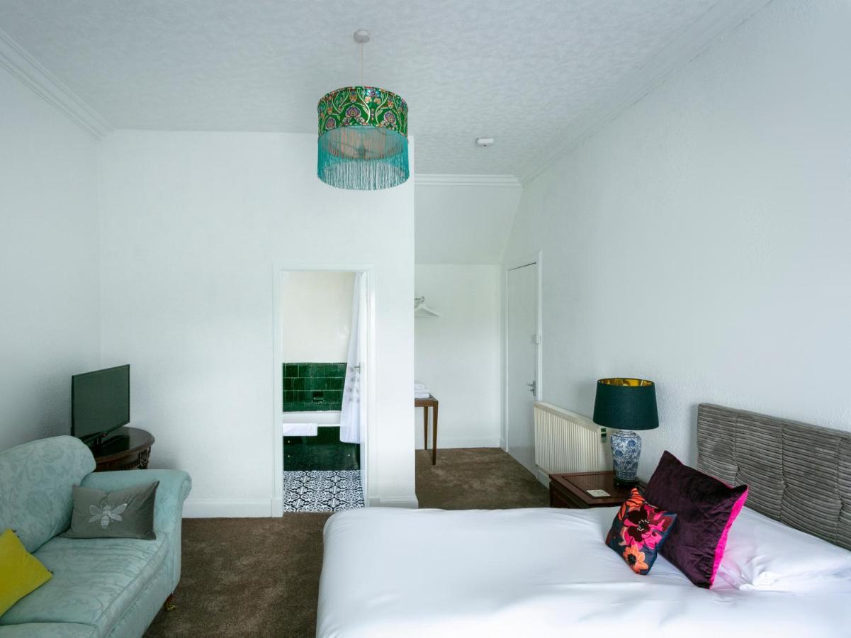 Oyo Lochinvar Hotel Glasgow Exterior foto