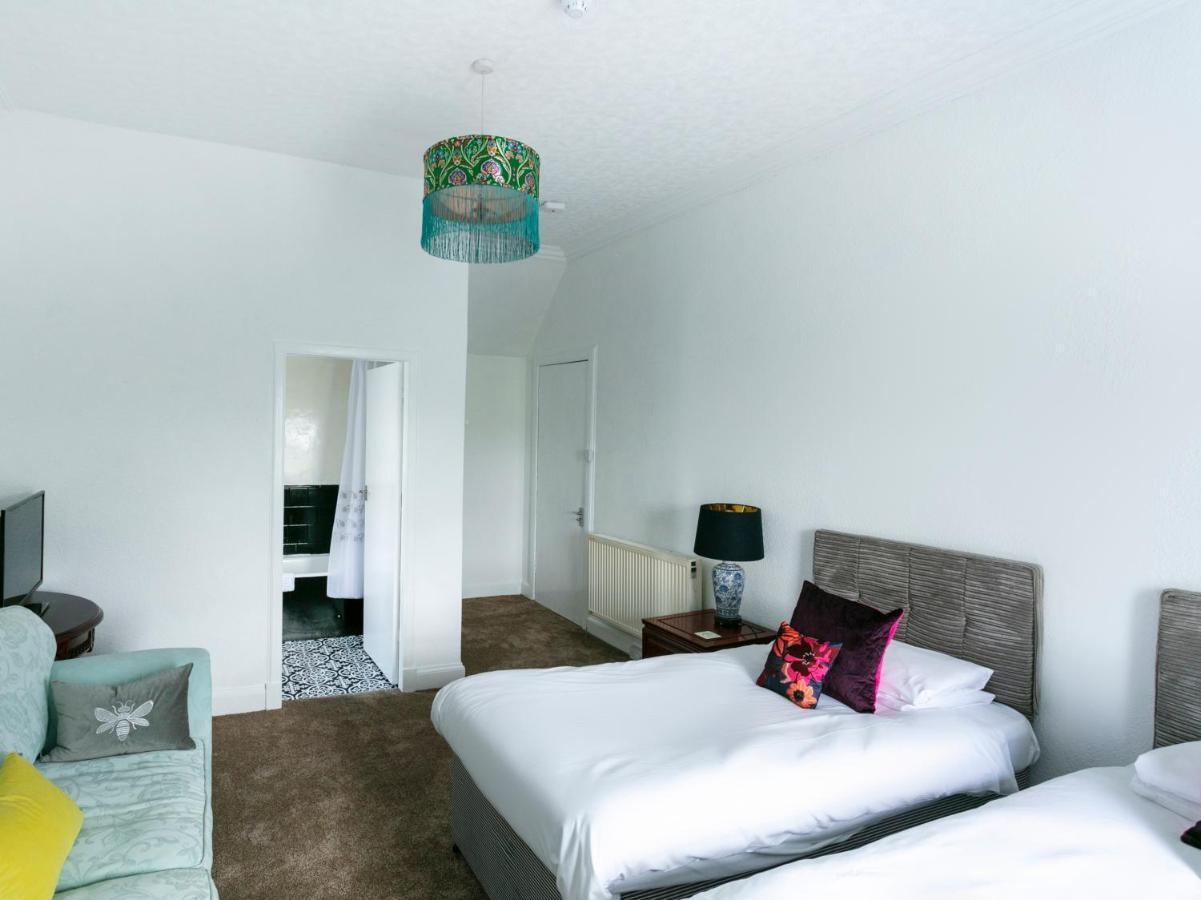 Oyo Lochinvar Hotel Glasgow Exterior foto